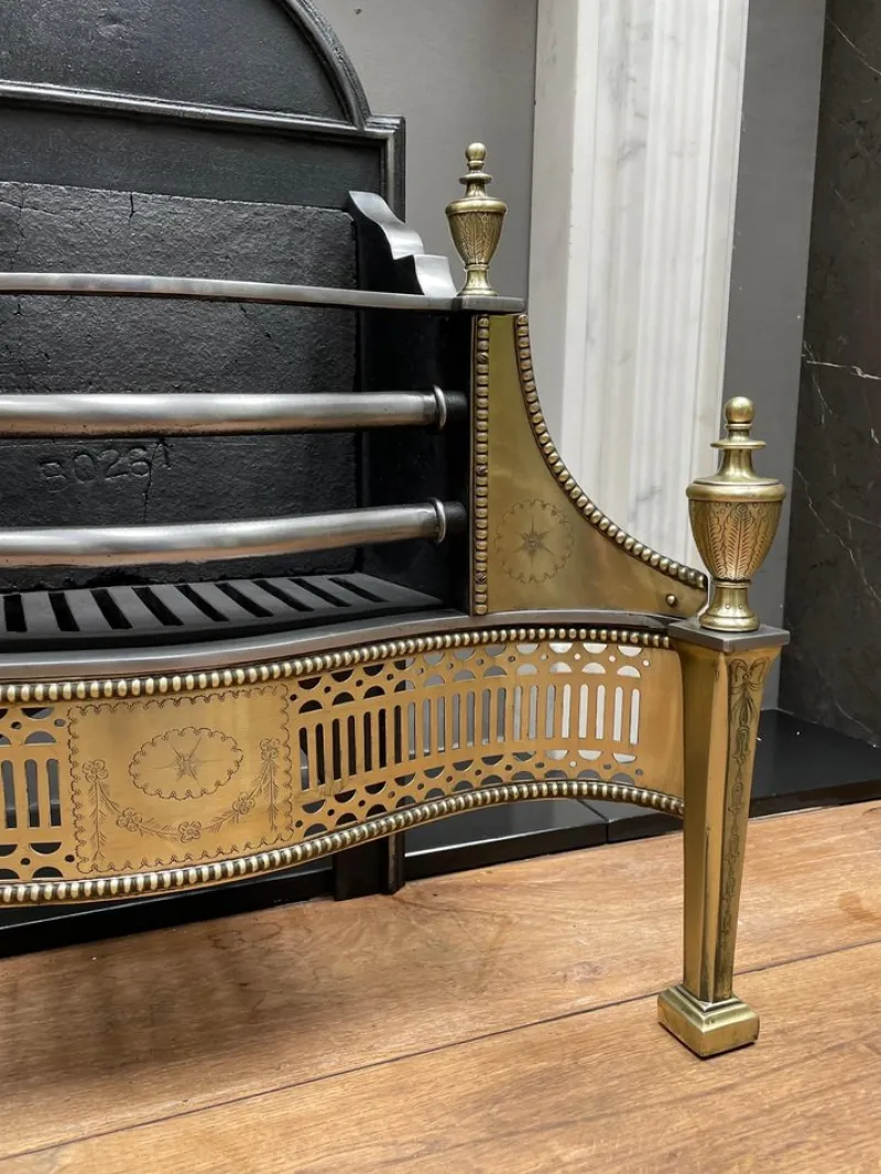 Hot Pamono Georgian Style English Brass and Steel Fire Grate