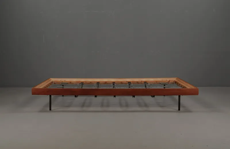 Pamono German Bauhaus Oak Daybed, 1960s> Daybeds & Chaises Lounges