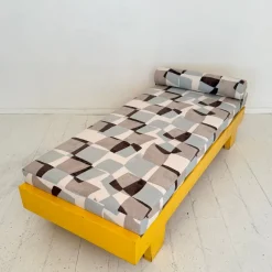 Online Pamono German Bauhaus Yellow Daybed, 1920s