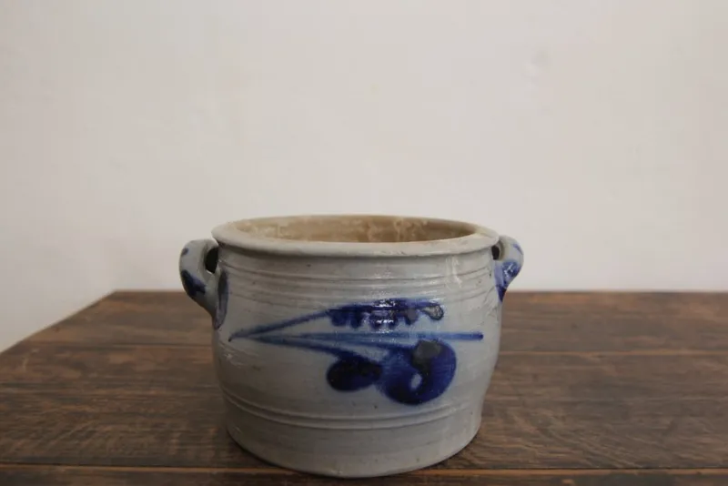 Pamono German Folk Art Grey and Cobalt Blue Stoneware Jar, 1890s> Bottles, Carafes & Jugs