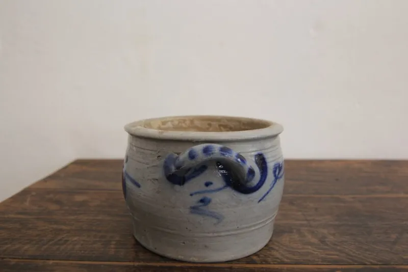 Pamono German Folk Art Grey and Cobalt Blue Stoneware Jar, 1890s> Bottles, Carafes & Jugs