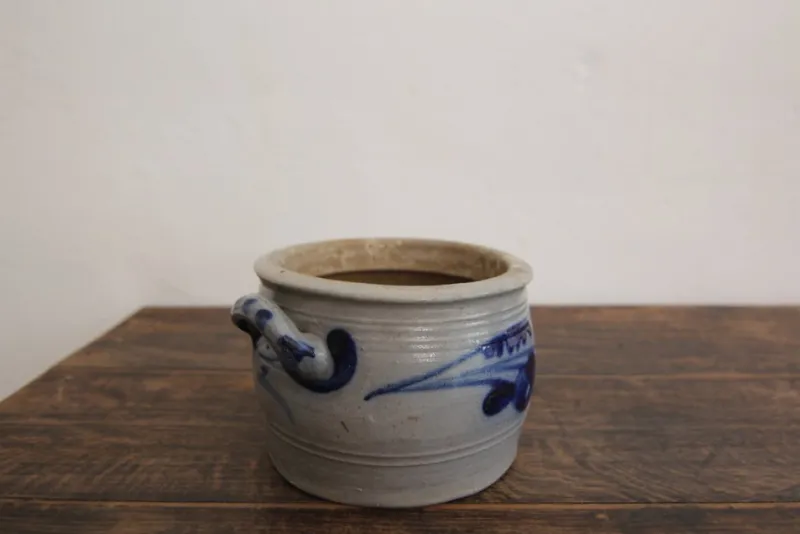 Pamono German Folk Art Grey and Cobalt Blue Stoneware Jar, 1890s> Bottles, Carafes & Jugs