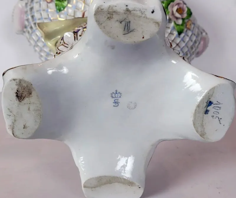 Pamono German Porcelain Centerpiece> Dinnerware Accessories