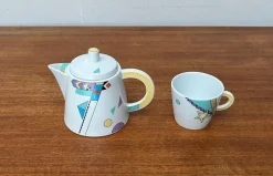 Pamono German Postmodern VIP Collection Teapot or Coffeepot with Cup by Seltmann Weiden, Set of 2><noscript><img width=