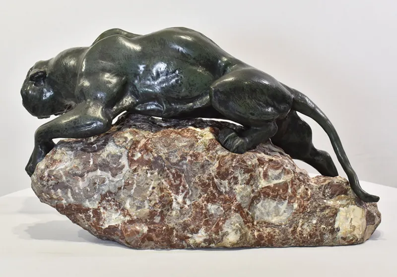 Pamono Giacomo Merculiano, Large Crouching Lioness, 20th Century, Bronze> Art Deco