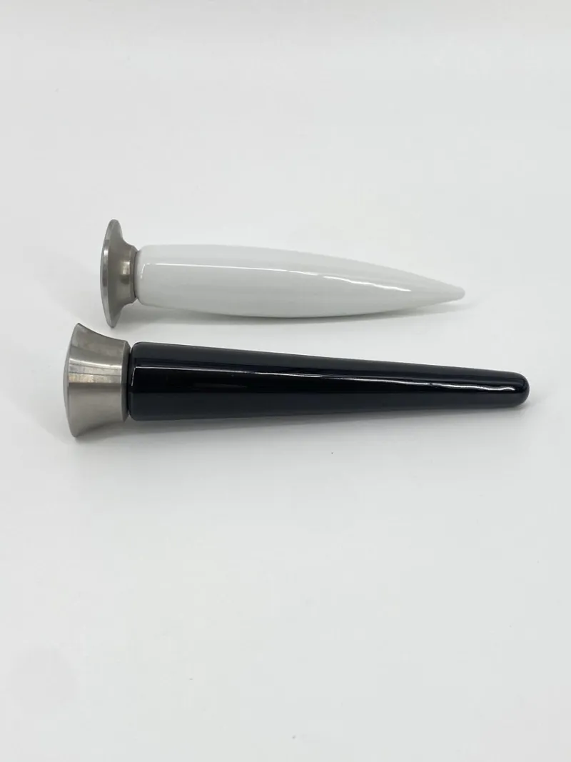 Pamono Ginger & Fred Salt and Pepper Shakers by Michele De Lucchi for Rosenthal, Germany, 1990s, Set of 2> Salt & Pepper Shakers