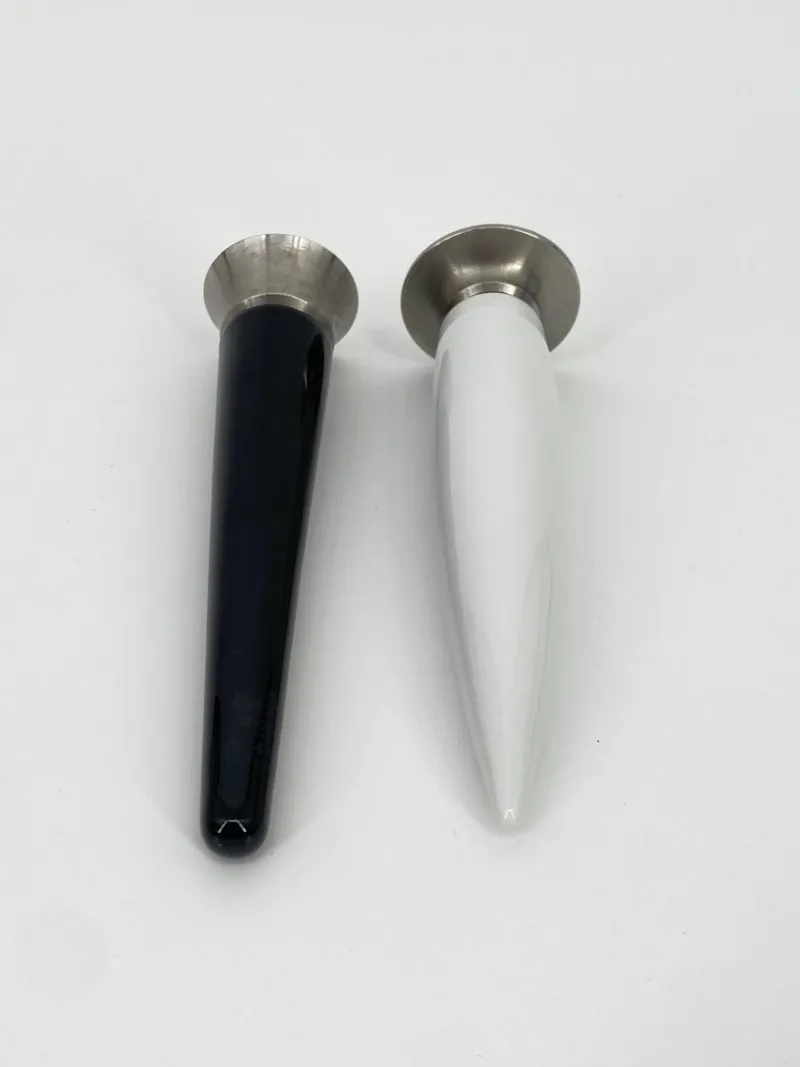 Pamono Ginger & Fred Salt and Pepper Shakers by Michele De Lucchi for Rosenthal, Germany, 1990s, Set of 2> Salt & Pepper Shakers