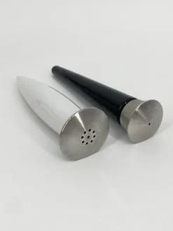 Pamono Ginger & Fred Salt and Pepper Shakers by Michele De Lucchi for Rosenthal, Germany, 1990s, Set of 2><noscript><img width=