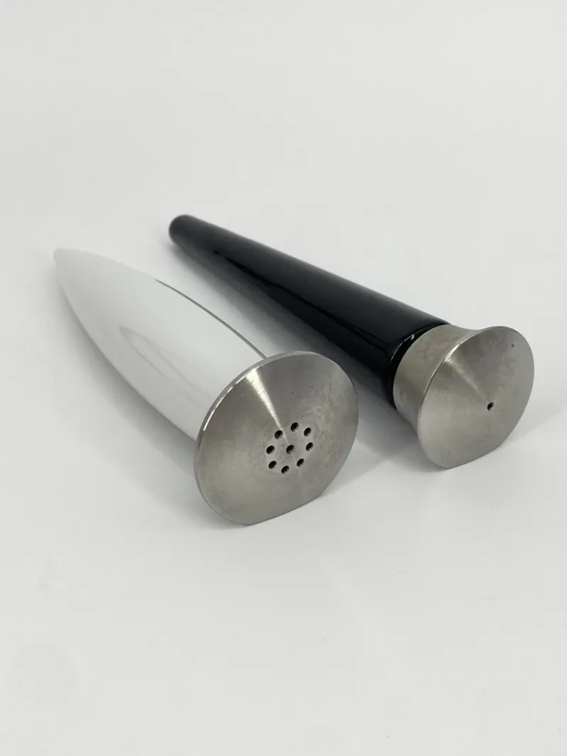 Pamono Ginger & Fred Salt and Pepper Shakers by Michele De Lucchi for Rosenthal, Germany, 1990s, Set of 2> Salt & Pepper Shakers