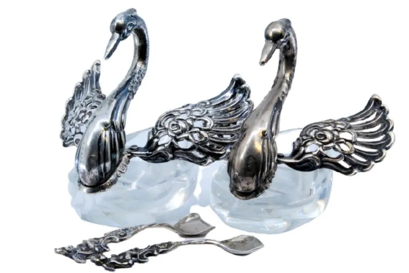 Pamono Glass Salt and Pepper Shakers, Set of 2> Salt & Pepper Shakers