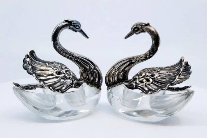 Pamono Glass Salt and Pepper Shakers, Set of 2> Salt & Pepper Shakers