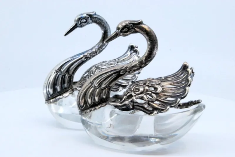 Pamono Glass Salt and Pepper Shakers, Set of 2> Salt & Pepper Shakers