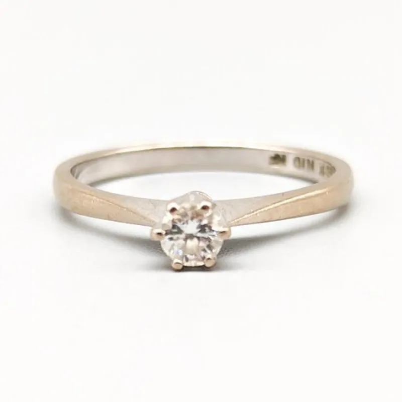 Online Pamono Gold and Diamond Ring