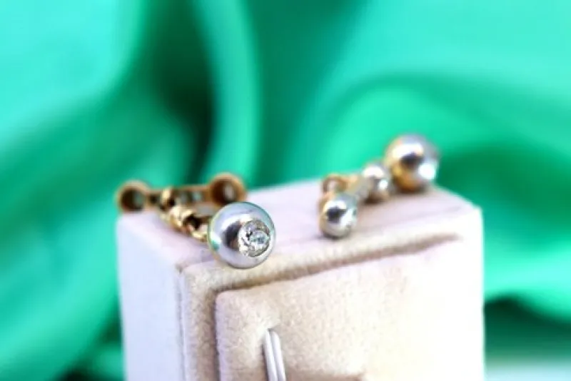 Pamono Gold and Platinum Cufflinks with Brilliant-Cut Diamonds, Set of 2> Cufflinks