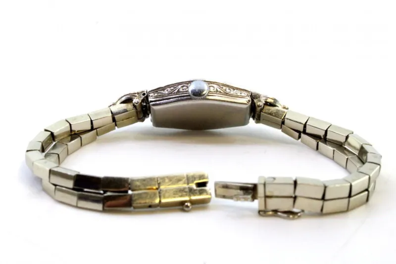 Pamono Gold and Platinum Watch with Cut-Out Case, Brilliant-Cut Diamonds and Double Parallel Bracelet> Watches