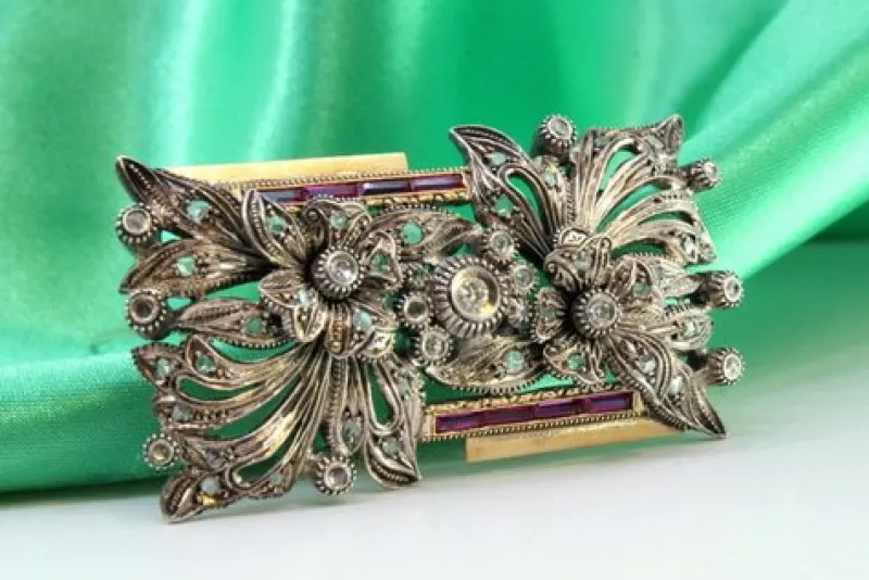 Pamono Gold and Silver Brooch with Brilliant-Cut Diamonds> Brooches