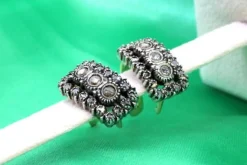 Outlet Pamono Gold and Silver Earrings with Chips and Crowned Diamonds, Set of 2