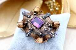 Pamono Gold Brooch with Diamond Reliefs and Chips