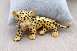 Pamono Gold Brooch with Diamonds