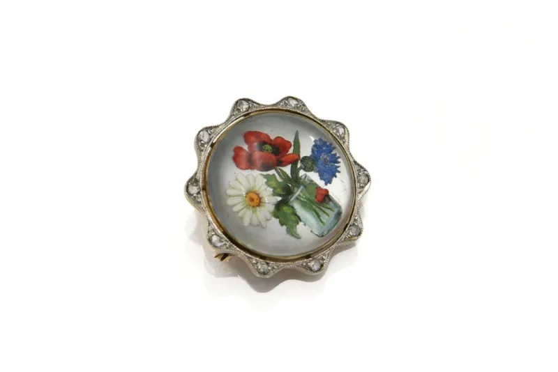 Hot Pamono Gold Brooch with Quartz and Wildflower Motif, Austria-Hungary, 1922