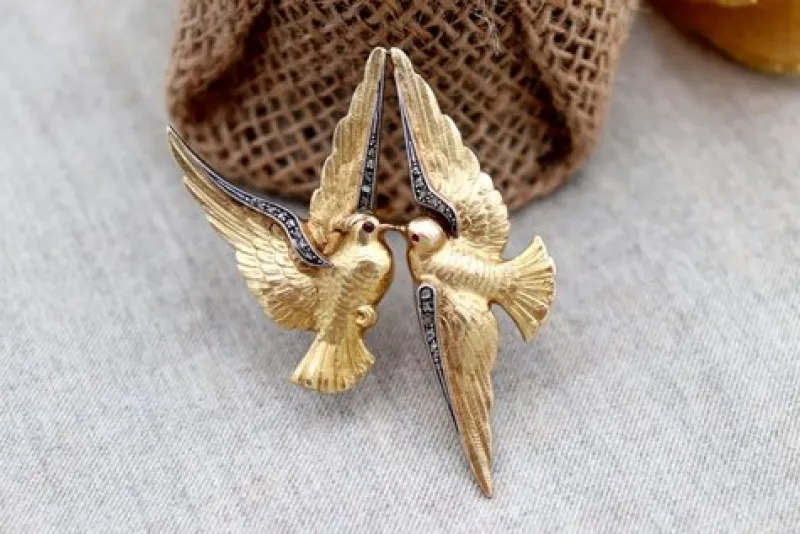 Outlet Pamono Gold Brooch with Two Doves