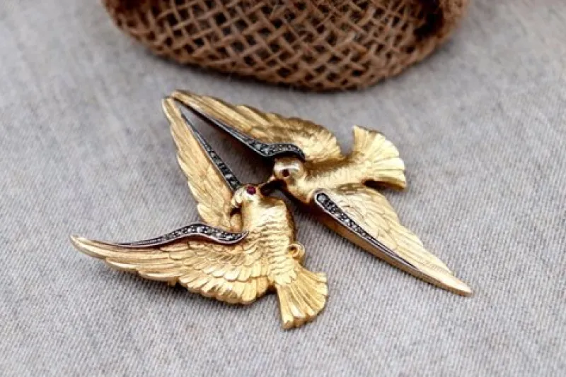 Outlet Pamono Gold Brooch with Two Doves