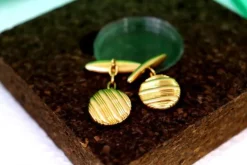 Pamono Gold Cufflinks in Button Shape with Strips, Set of 2