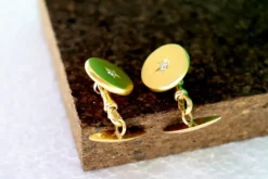 Pamono Gold Cufflinks in Button Shape with Star-Shaped Cutouts, Set of 2> Cufflinks