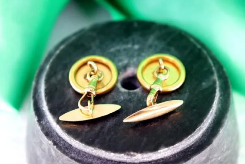 Pamono Gold Cufflinks in Button Shape with Star-Shaped Cutouts, Set of 2> Cufflinks