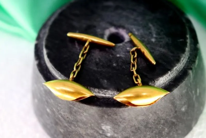 Pamono Gold Cufflinks in the Shape of Closed Leaf, Set of 2> Cufflinks