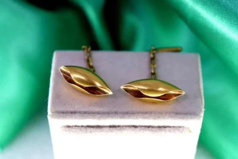 Pamono Gold Cufflinks in the Shape of Closed Leaf, Set of 2> Cufflinks