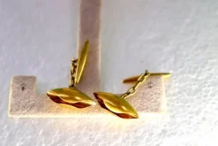 Pamono Gold Cufflinks in the Shape of Closed Leaf, Set of 2><noscript><img width=