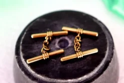 Pamono Gold Cufflinks in the Shape of Crossbars and Curls in the Center, Set of 2> Cufflinks
