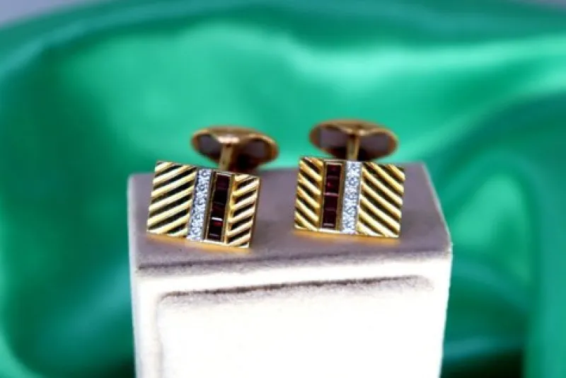 Pamono Gold Cufflinks with Brilliant-Cut Diamonds and Calibrated Rubies, Set of 2> Cufflinks