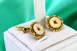 Sale Pamono Gold Cufflinks with Reliefs and Red Stone, Set of 2