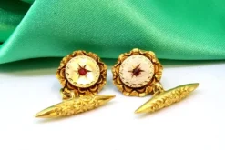 Sale Pamono Gold Cufflinks with Reliefs and Red Stone, Set of 2
