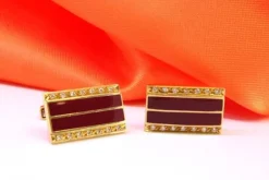Pamono Gold Cufflinks with Reliefs and Brilliant-Cut Diamonds, Set of 2><noscript><img width=