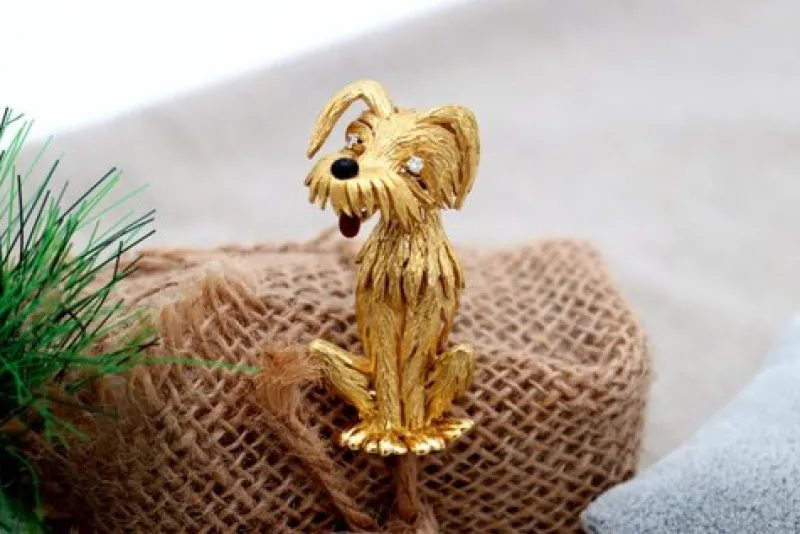 Online Pamono Gold Dog-Shaped Brooch
