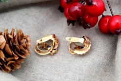 Discount Pamono Gold Earrings with Art Deco Style Windings and Synthetic Stones, Set of 2