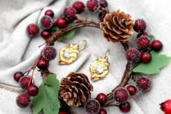 Discount Pamono Gold Earrings with Reliefs and Enamel, Set of 2