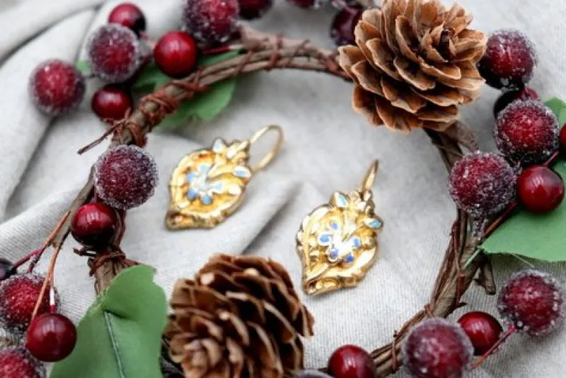 Discount Pamono Gold Earrings with Reliefs and Enamel, Set of 2
