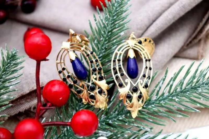 Discount Pamono Gold Earrings with Reliefs and Lapis Lazuli Pendants, Set of 2