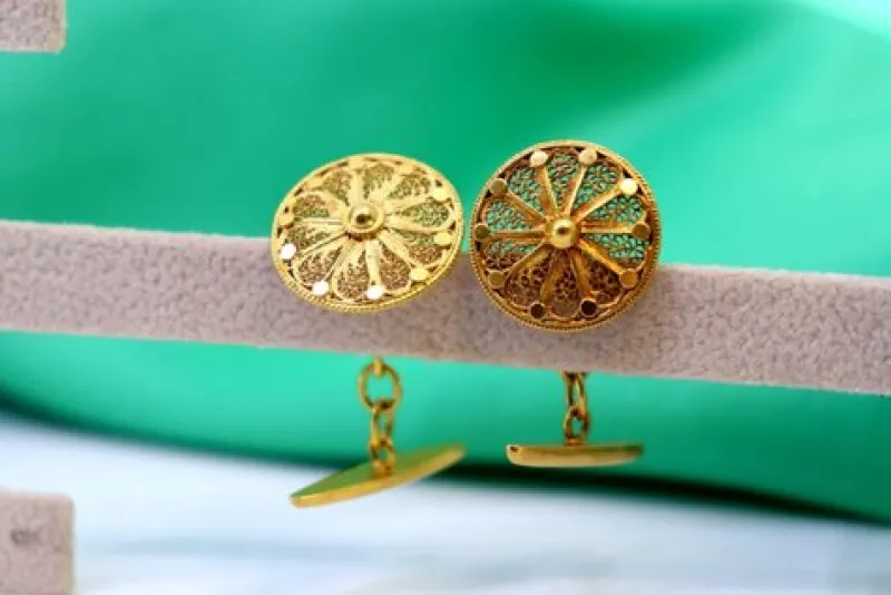 Pamono Gold Filigree Cufflinks with Reliefs and Circular Shape, Set of 2> Cufflinks