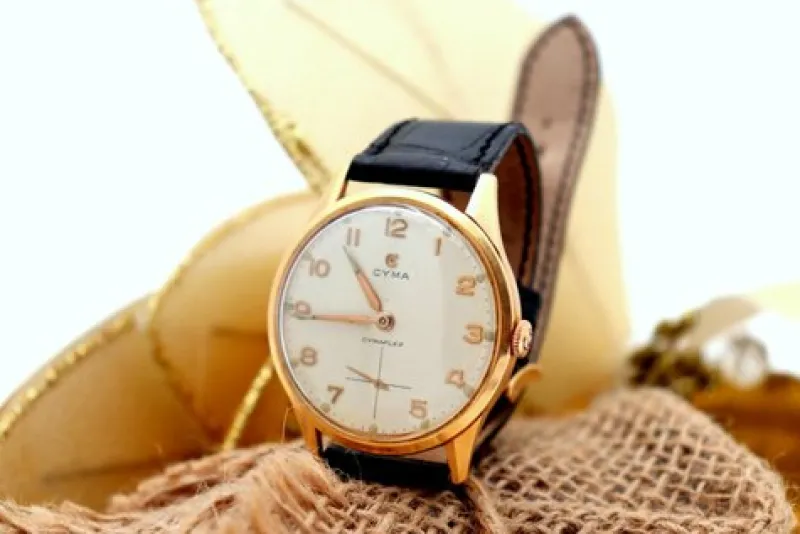 Pamono Gold Hand-Wound Watch from Cyma