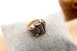 Clearance Pamono Gold Ring with Diamond Chips