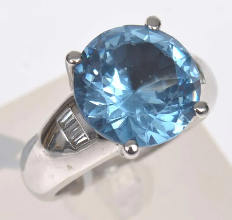 Pamono Gold Ring with Diamonds and Synthetic Spinel, 2000s> Rings