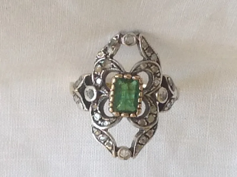 Pamono Gold Ring with Emerald, 1890s> Rings