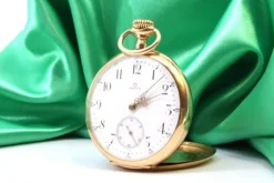 Pamono Gold Rio De Janeiro Grand Prix Paris 1900 Pocket Watch from Omega><noscript><img width=