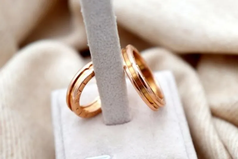 Pamono Gold Wedding Rings with Engravings and Double Strip, Set of 2> Rings