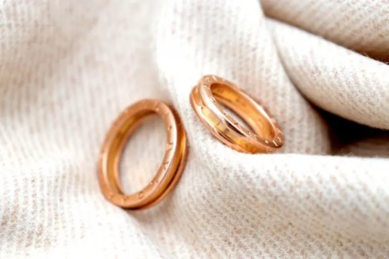 Pamono Gold Wedding Rings with Engravings and Double Strip, Set of 2> Rings
